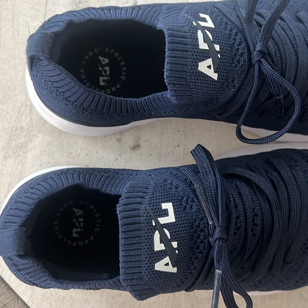 APL Nearly New Midnight/ White Techloom Breeze Running Shoes Size 6. Worn Once! - Picture 4 of 6